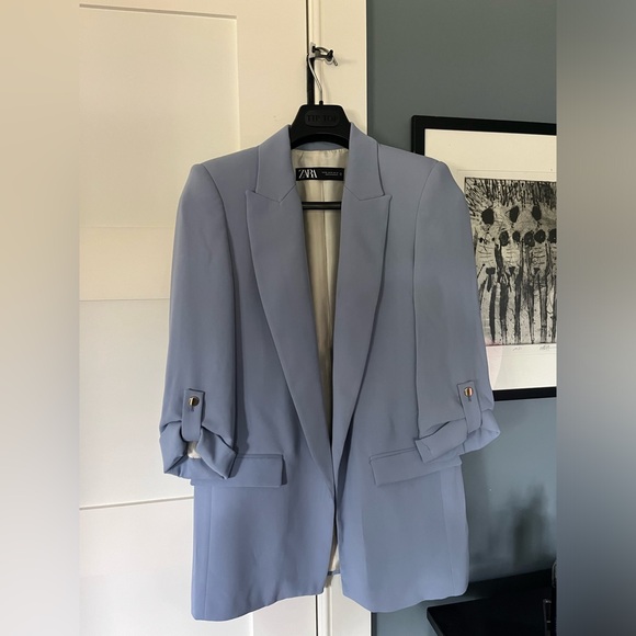 Zara Blazer - Picture 1 of 3